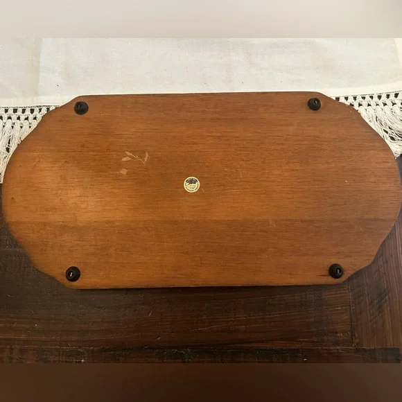 Vintage Wooden cheese Tray with fruit Tile Inlay - Picture 4 of 5